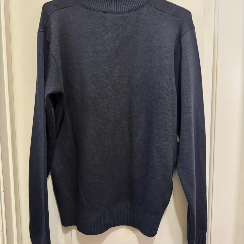 Men's Classic Navy Zip-Up Sweater - Picture 4 of 4